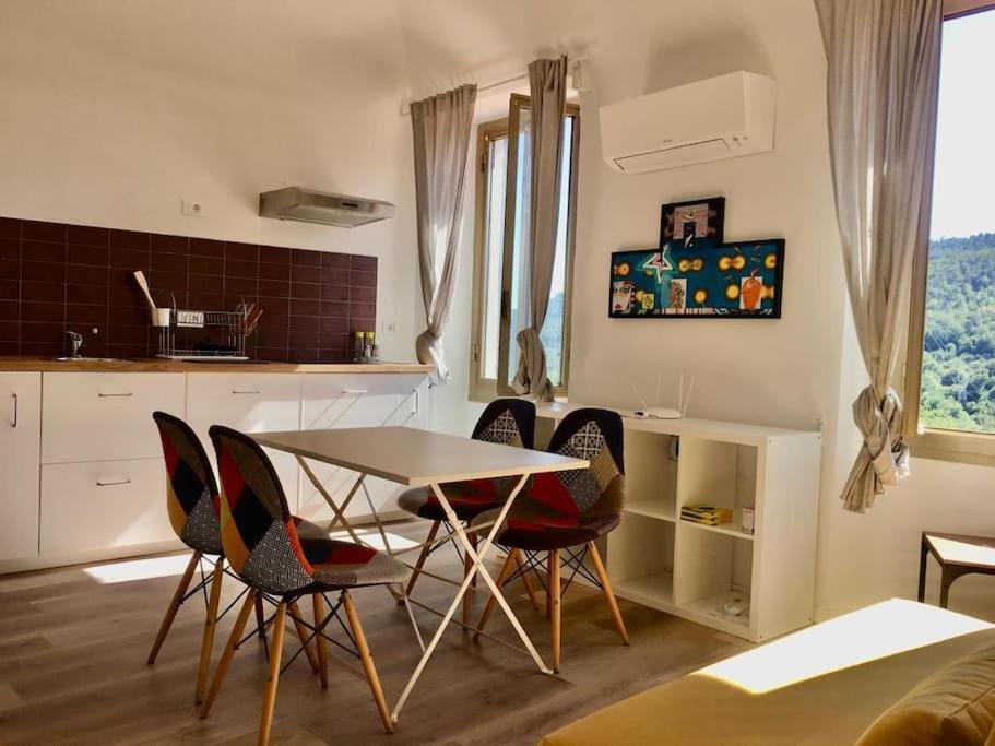 M.A.R.E. Appartement Calice Ligure Buitenkant foto